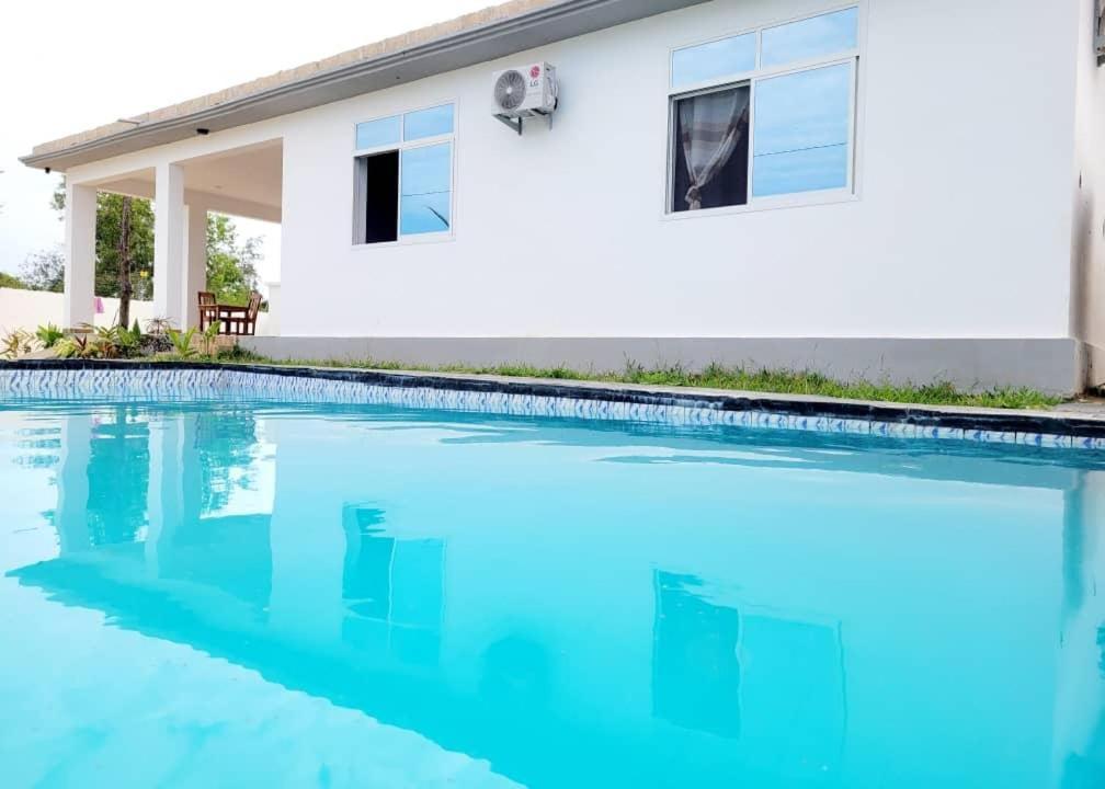 Bed & Breakfast Liam Zanzibar 3*