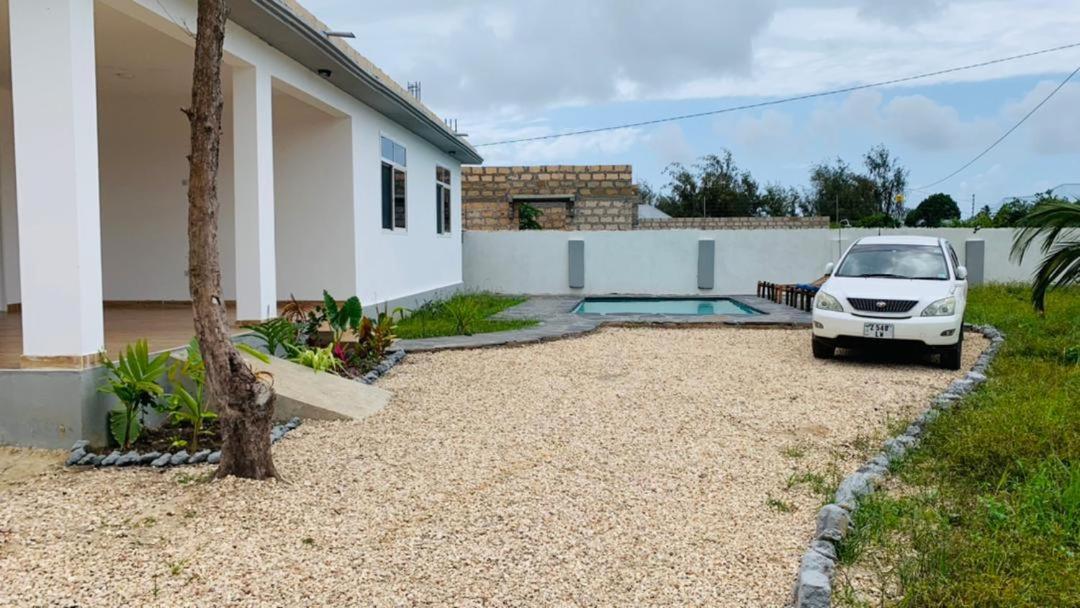 Bed & Breakfast Liam Zanzibar 3*